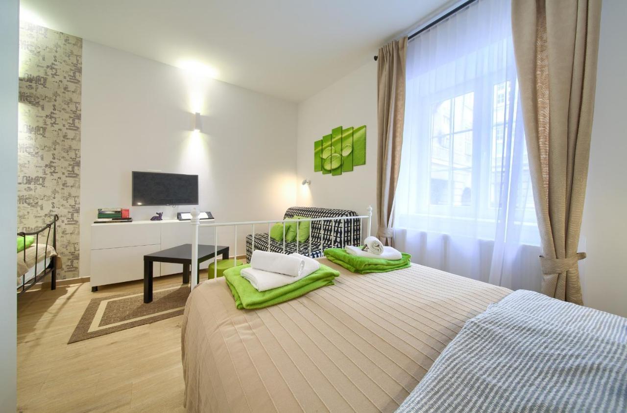 Logo Apartments 5 Min Walk To Main Square Zagreb Ngoại thất bức ảnh