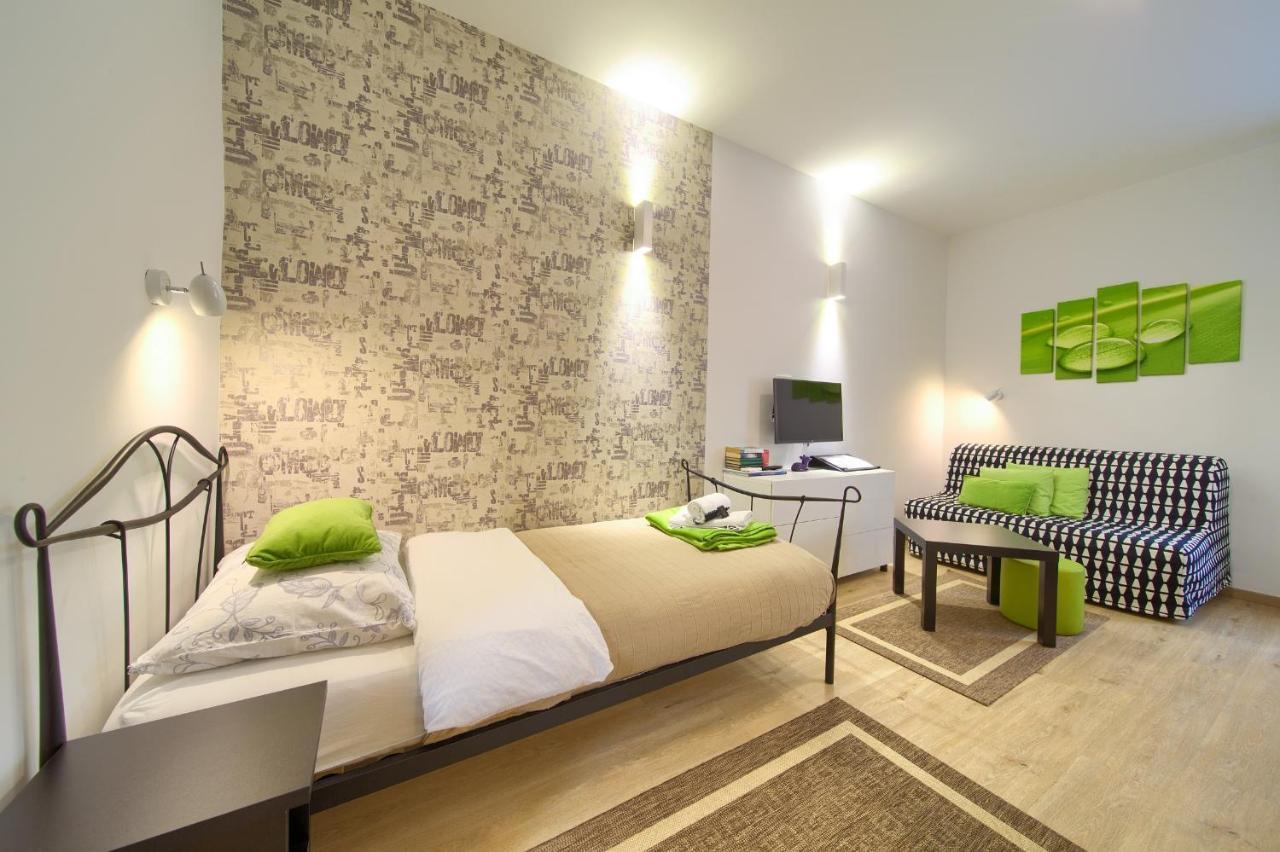 Logo Apartments 5 Min Walk To Main Square Zagreb Ngoại thất bức ảnh