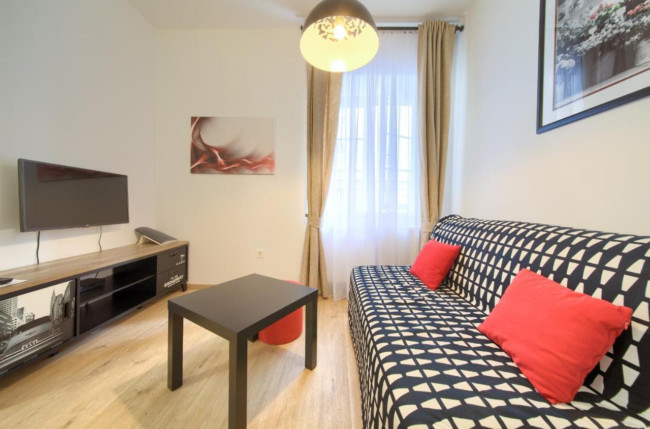 Logo Apartments 5 Min Walk To Main Square Zagreb Ngoại thất bức ảnh