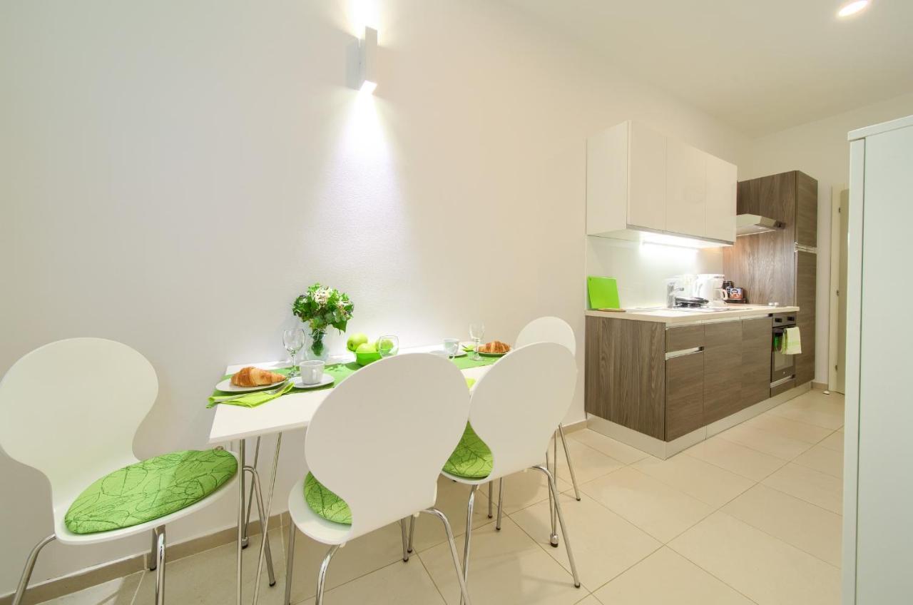 Logo Apartments 5 Min Walk To Main Square Zagreb Ngoại thất bức ảnh