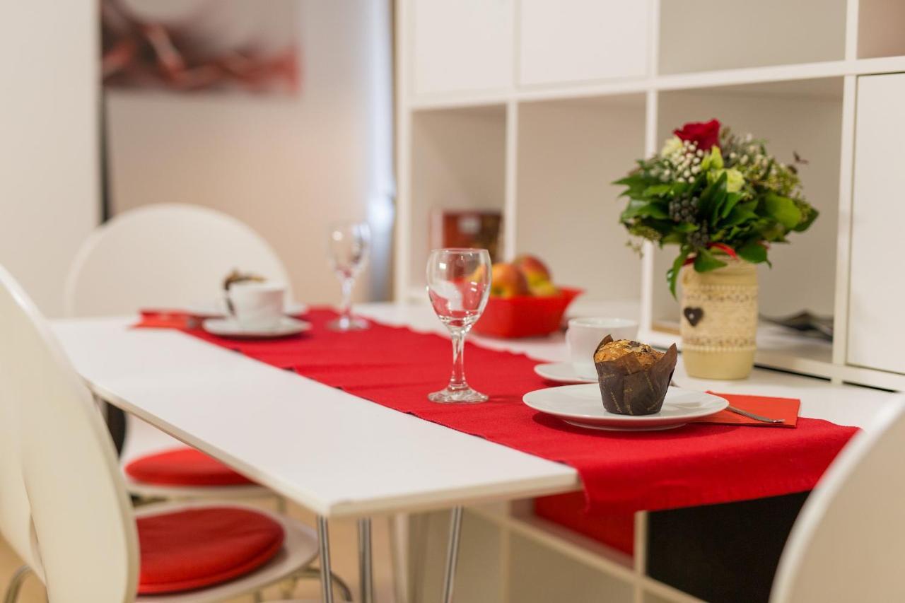 Logo Apartments 5 Min Walk To Main Square Zagreb Ngoại thất bức ảnh